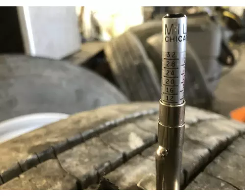 Pilot 22.5 STEEL Tire and Rim