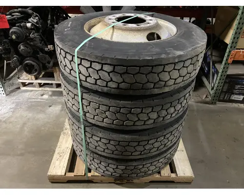 Tire And Rim Pilot 24.5 ALUM Vander Haags Inc WM