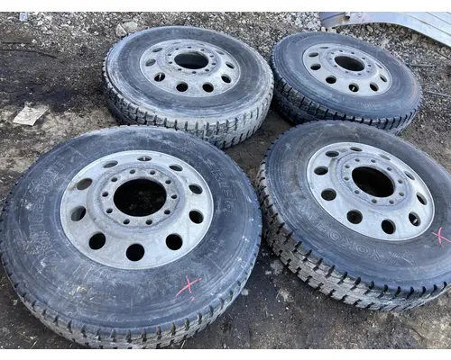 Tire And Rim Pilot 24.5 ALUM Vander Haags Inc Col