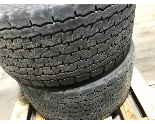 Pilot SUPER SINGLE Tire and Rim