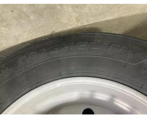 Pilot SUPER SINGLE Tire and Rim