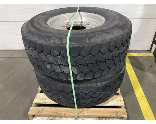 Pilot SUPER SINGLE Tire and Rim