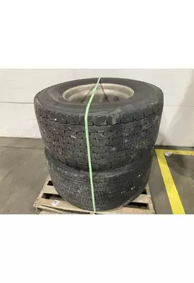 Pilot SUPER SINGLE Tire and Rim