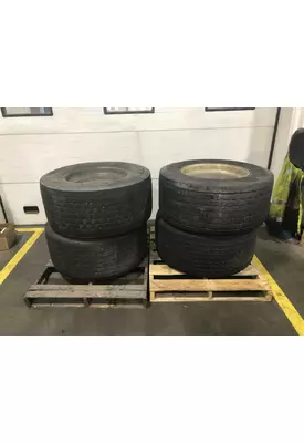 Pilot SUPER SINGLE Tire and Rim