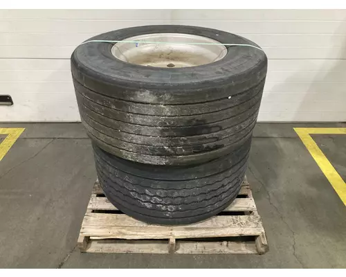 Pilot SUPER SINGLE Tire and Rim