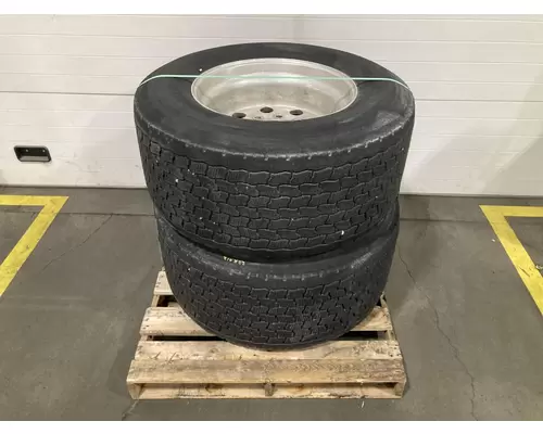 Pilot SUPER SINGLE Tire and Rim