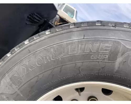 Pilot SUPER SINGLE Tire and Rim