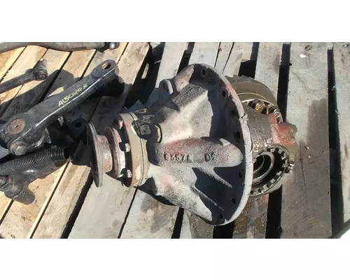 RENAULT P820GR513 DIFFERENTIAL ASSEMBLY REAR REAR