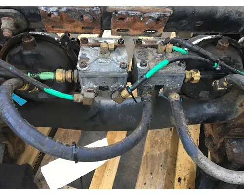 REYCO GRANNING L225 Tag Axle