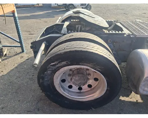REYCO 102AR Cutoff Single Axle