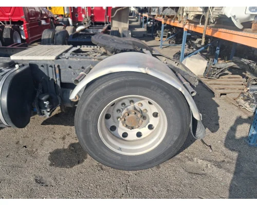 REYCO 102AR Cutoff Single Axle