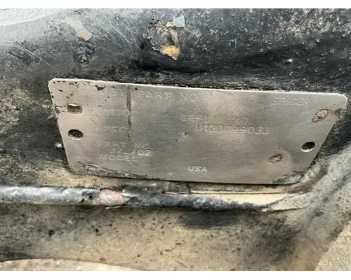 REYCO 102AR Cutoff Single Axle