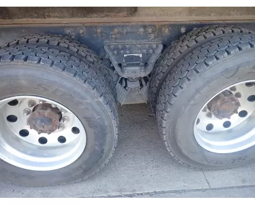 Cutoff Assembly (Housings & Suspension Only) ROCKWELL/MERTIOR RT46160 Michigan Truck Parts