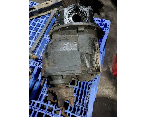 Rears (Matched Set) ROCKWELL CXU613 Truck Salvage International Inc