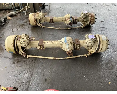 Axle Assembly, Front (Steer) Rockwell MX18120HR Camerota Truck Parts