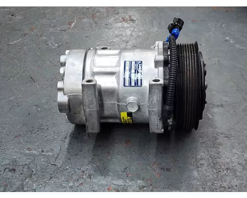 SANDEN SD7H15HD Air Conditioner Compressor