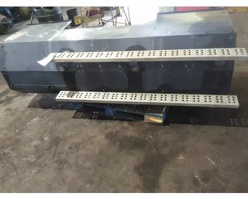 SIDE RAIL TANKS ENCLOSED CNG FUEL SYSTEM