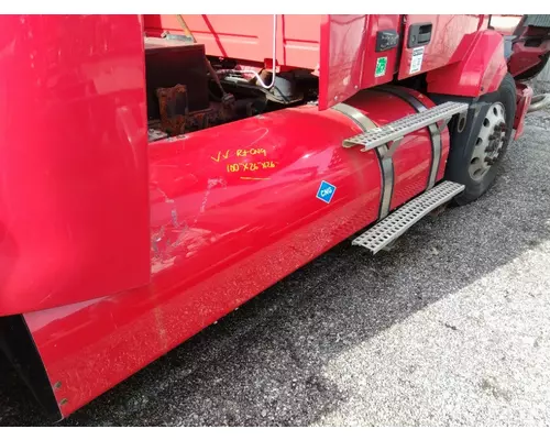 SIDE RAIL TANKS ENCLOSED CNG FUEL SYSTEM