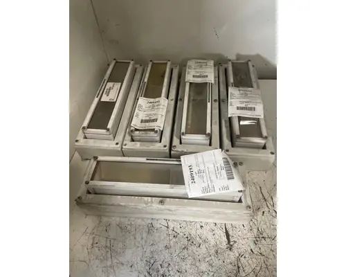 SPECIALTY VEHIC SPIRIT OF AMERICA 470 Lighting Components