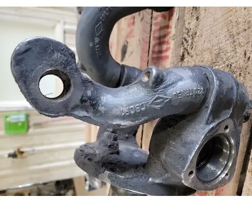 SPICER 100TB101 Spindle  Knuckle, Front