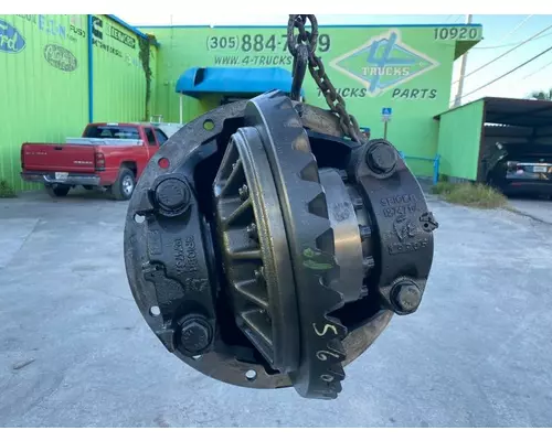 SPICER 17060S Differential Assembly (Front, Rear)