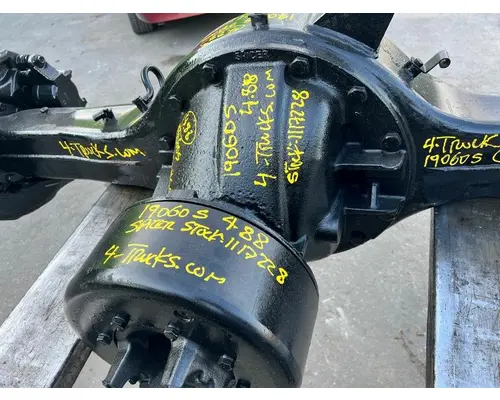 SPICER 19060S Differential Assembly (Front, Rear)