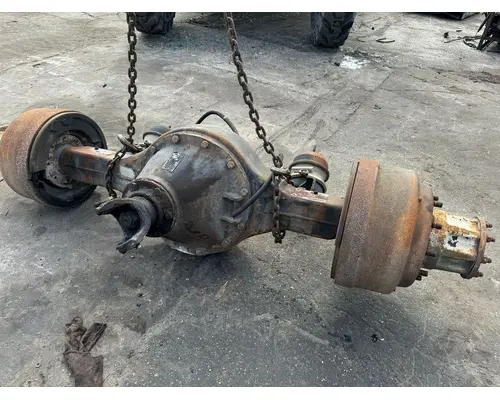 SPICER 3.58 Axle Assembly, Rear