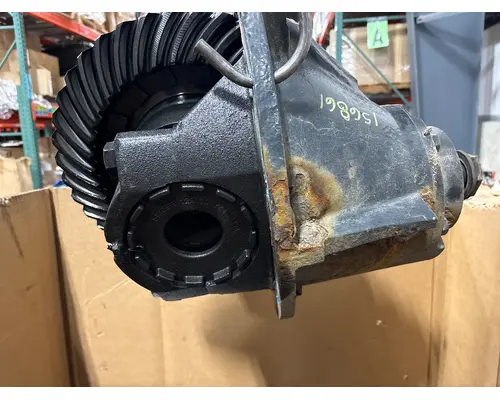 SPICER 386 Cutoff Assembly (Complete With Axles)