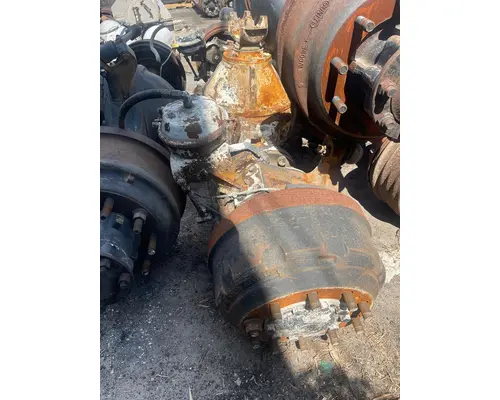SPICER 5.43 Axle Assembly, Rear