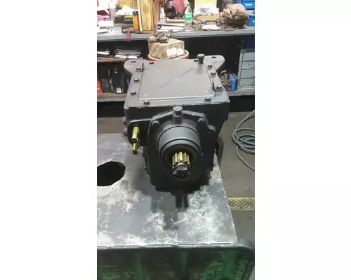 SPICER 7041 AUXILIARY TRANSMISSION