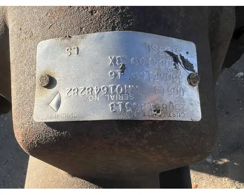 SPICER C5500 Axle Assembly, Rear