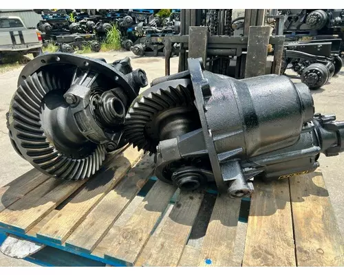 SPICER D46-170 Differential Assembly (Front, Rear)