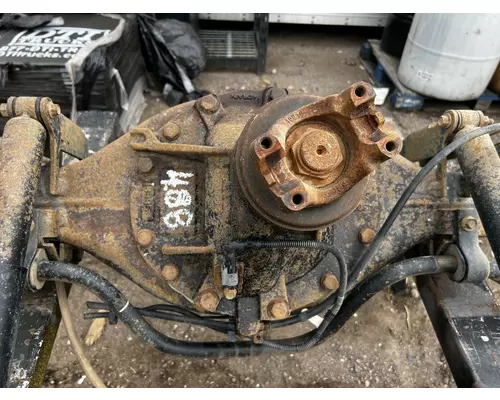 SPICER F550 Axle Assembly, Rear