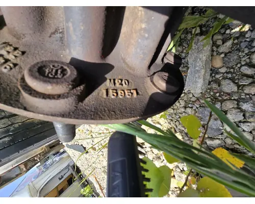 SPICER GMC Axle Housing