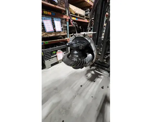 SPICER LT625 Cutoff Assembly (Complete With Axles)