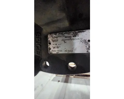 SPICER LT625 Cutoff Assembly (Complete With Axles)