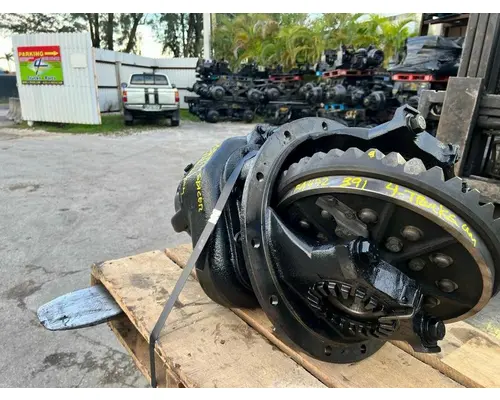 SPICER RA472 Differential Assembly (Front, Rear)