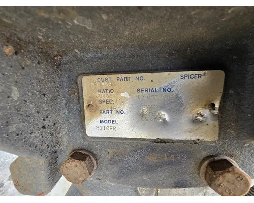 SPICER S110FR Axle Assembly, Rear