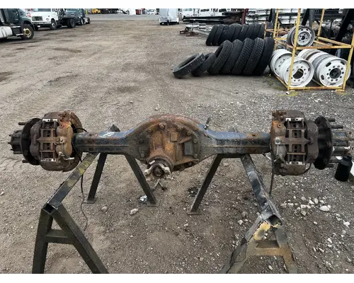 SPICER S130 Axle Assembly, Rear