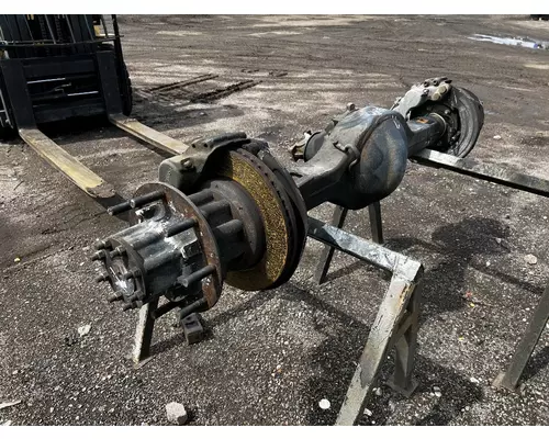 SPICER S130 Axle Assembly, Rear