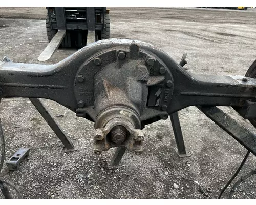 SPICER S130 Axle Assembly, Rear