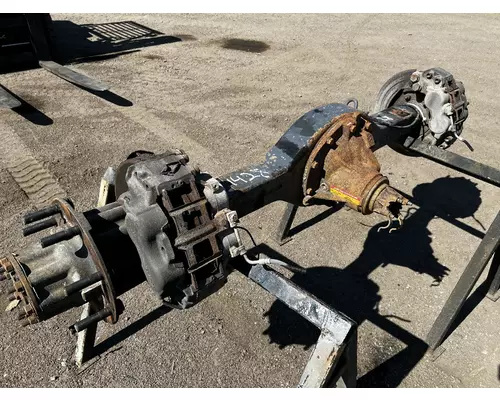 SPICER S130 Axle Assembly, Rear