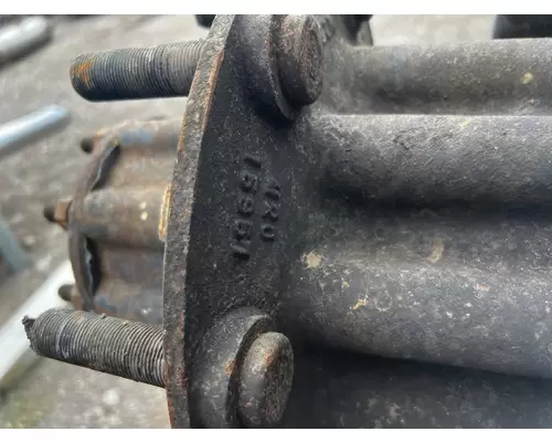 SPICER S130 Axle Assembly, Rear