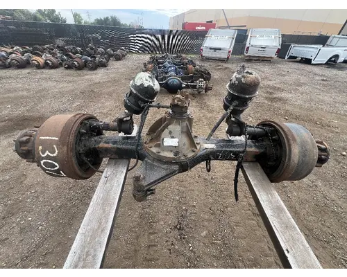 SPICER T370 Axle Assembly, Rear