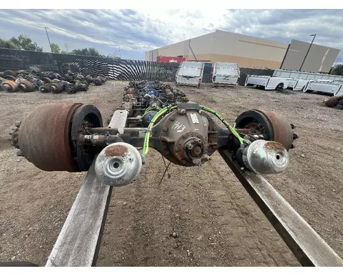 SPICER T6 Axle Assembly, Rear
