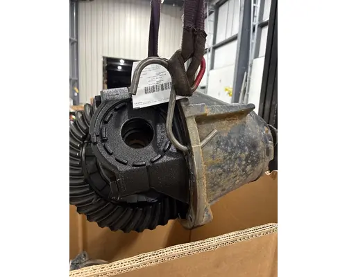 SPICER  Cutoff Assembly (Complete With Axles)