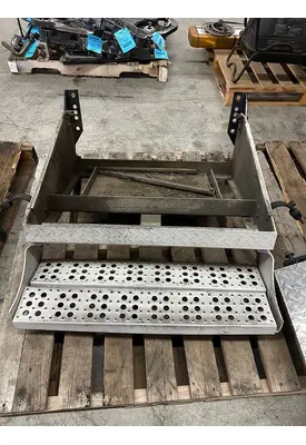 STERLING TRUCK A9500 series Battery Box