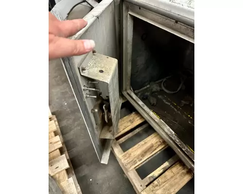 STERLING TRUCK A9500 series Tool Box