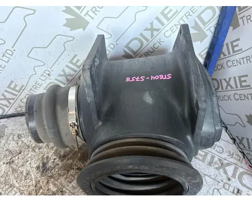 STERLING TRUCK L7500 series Air Cleaner