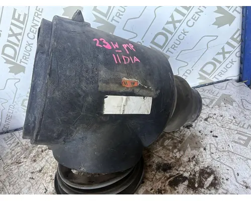 STERLING TRUCK L7500 series Air Cleaner